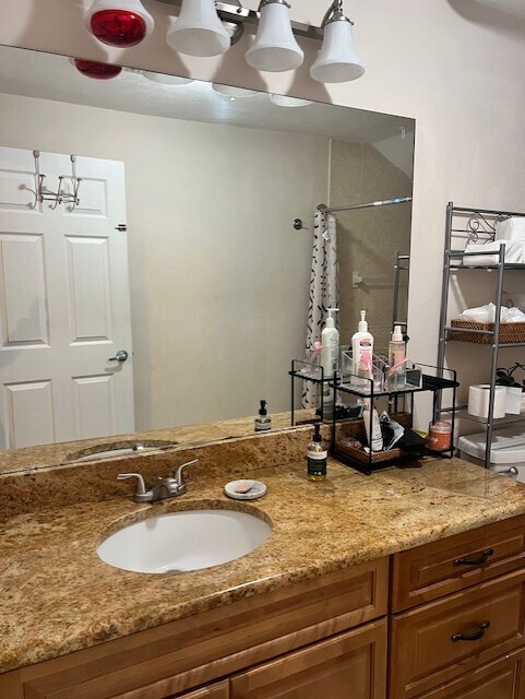 Building Photo - 2204 NW 29th Ave