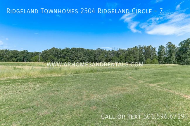 Building Photo - Ridgeland Townhomes | 2 Bed | 2.5 Bath