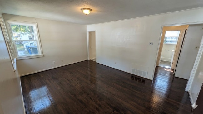 Building Photo - 803 Candlewood Dr