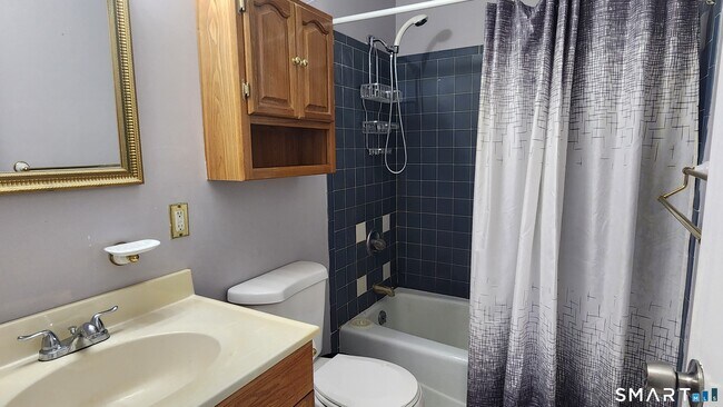 Building Photo - 18 Townley St