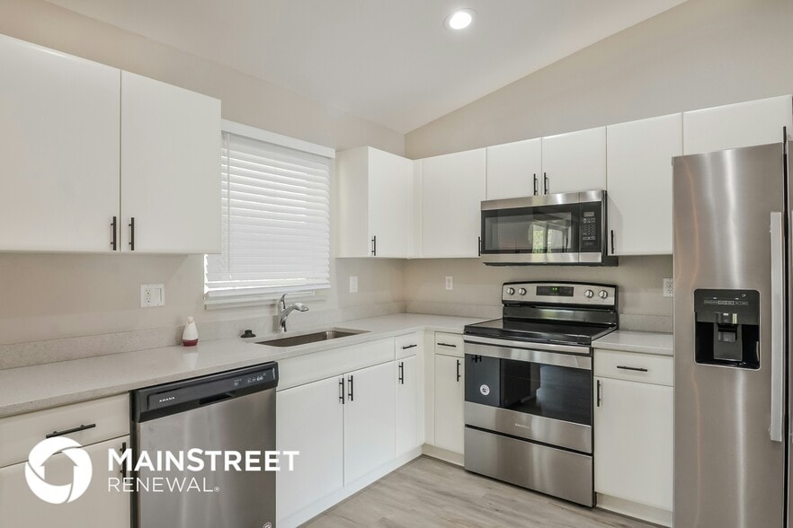 Building Photo - 2205 Honey Ln