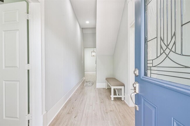 Building Photo - 2015 Avenue O