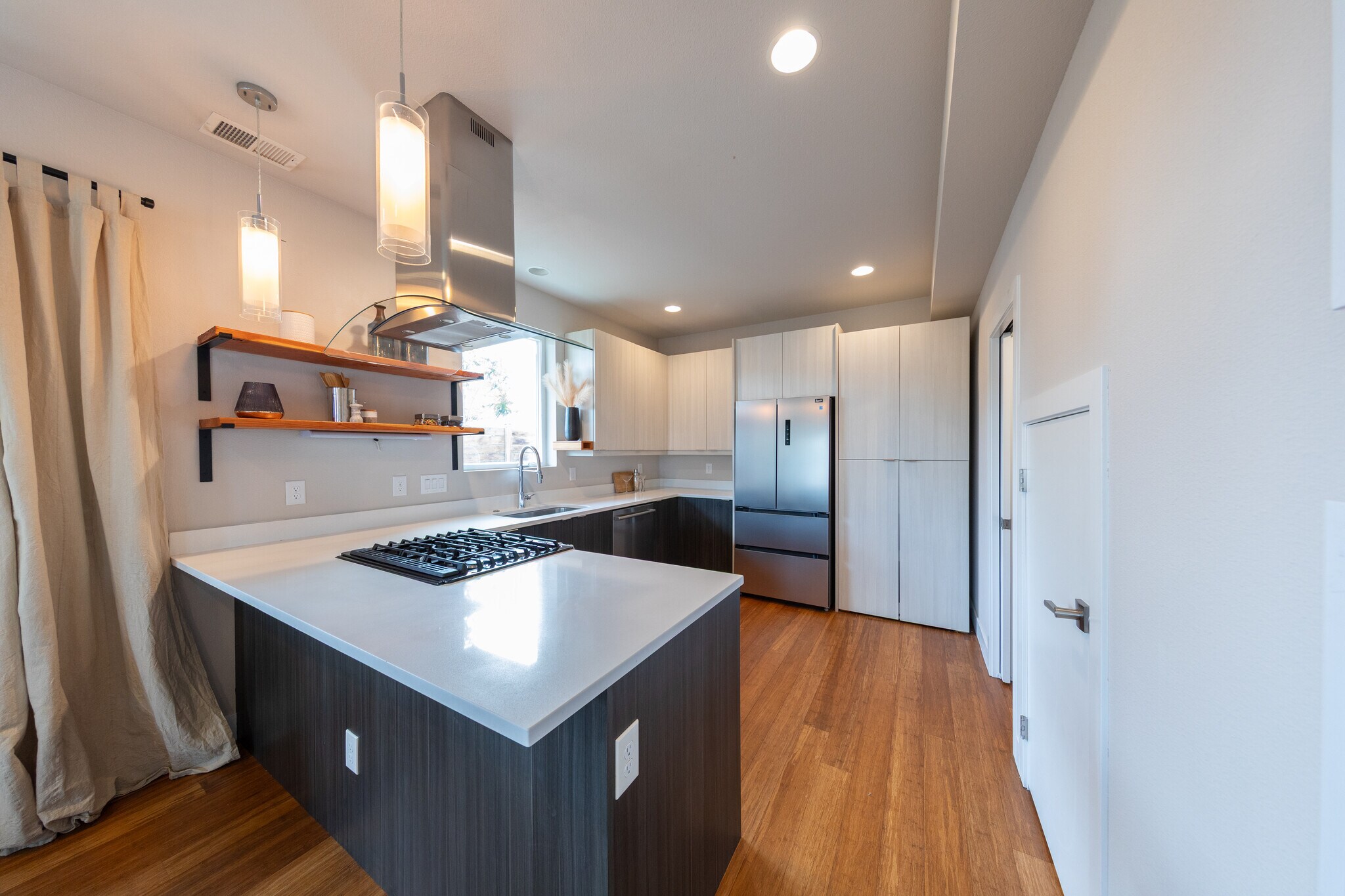 Building Photo - 1355 Zenobia St