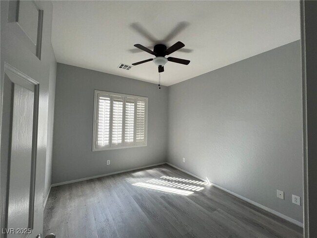 Building Photo - 2668 Dirleton Pl