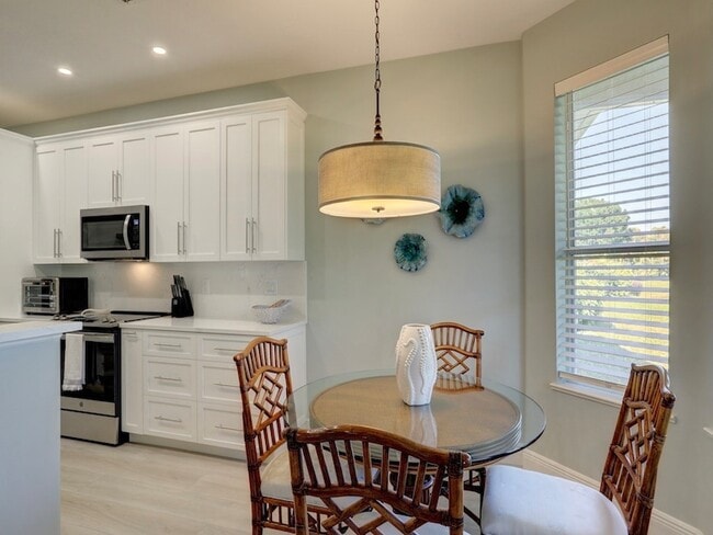 Building Photo - 309 Swallowtail Ln