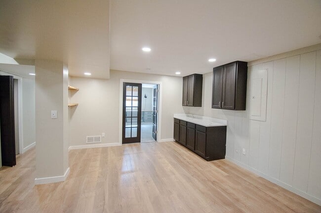 Building Photo - 2107 Ponderosa Dr SW