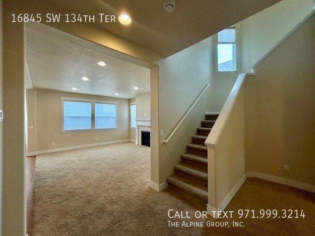 Building Photo - 16845 SW 134th Terrace