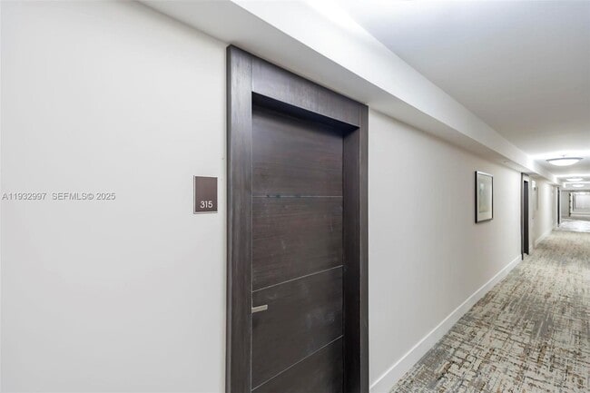 Building Photo - 2801 NE 183rd St