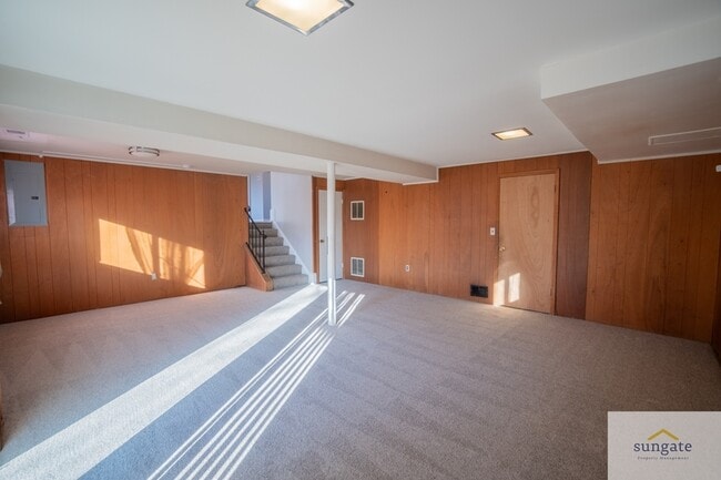 Building Photo - 7411 Kathydale Rd