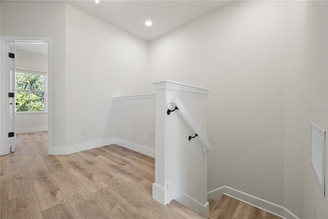 Building Photo - 7819 Hardenton St