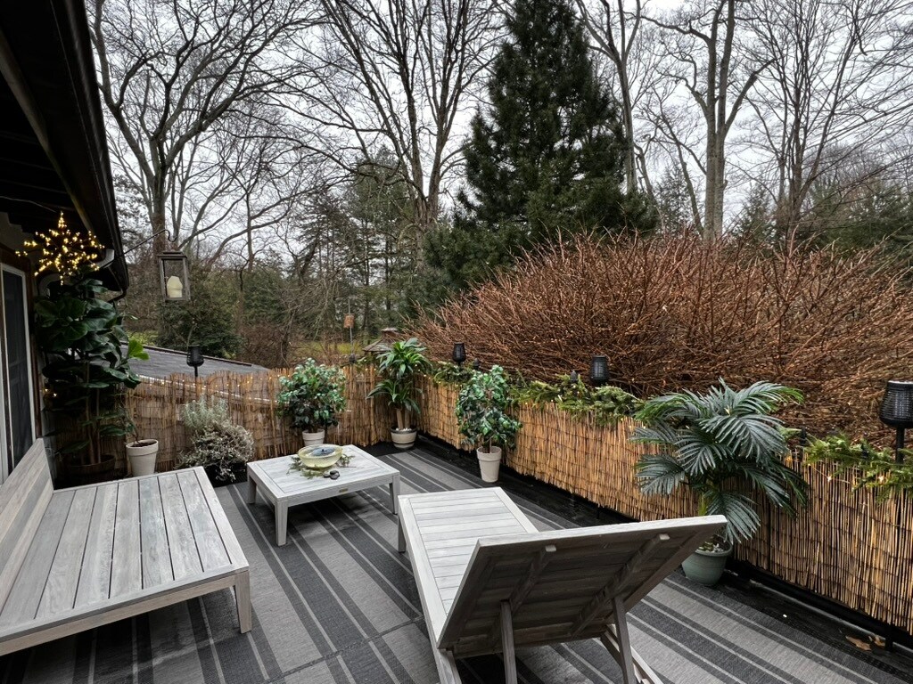 Building Photo - 16 Crooked Mile Rd