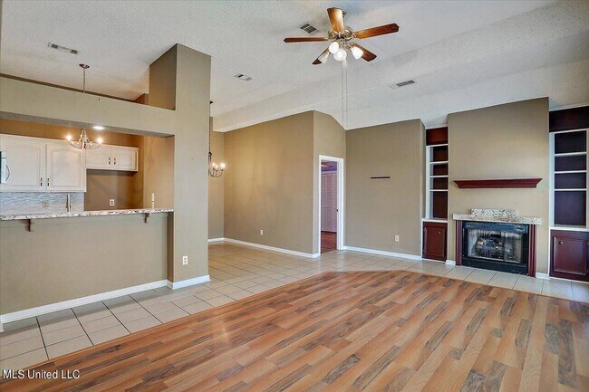 Building Photo - 607 Harbor Ridge Dr