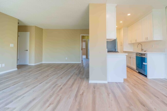 Kitchens & living room - 11871 Idaho Ave