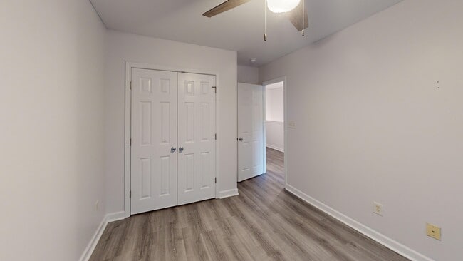 Building Photo - 112 St Vincent Pl