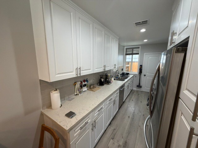 Kitchen - 713 S Columbus Ave