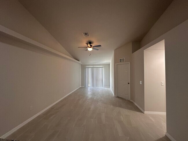 Building Photo - 2106 Andalusia Blvd