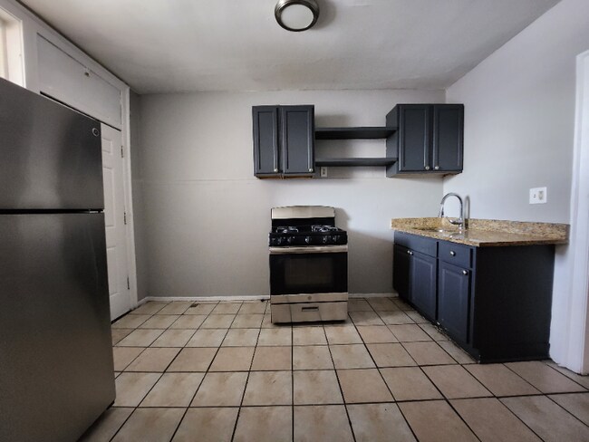 Building Photo - 8348 S Maryland Ave