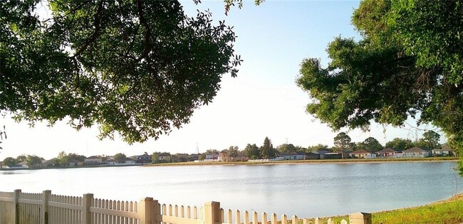 Building Photo - 8512 Canterbury Lake Blvd