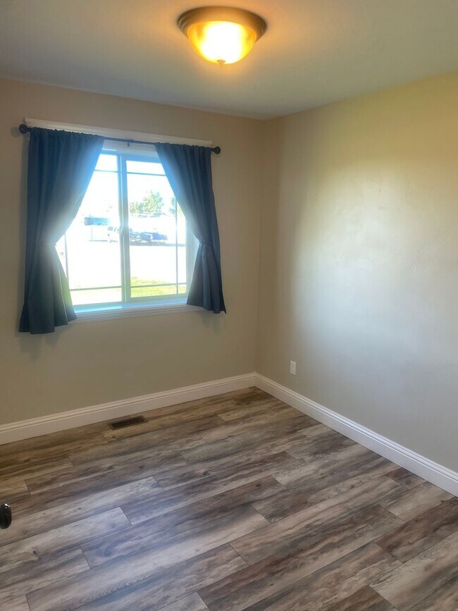 Building Photo - Beautiful Home for rent in Rigby