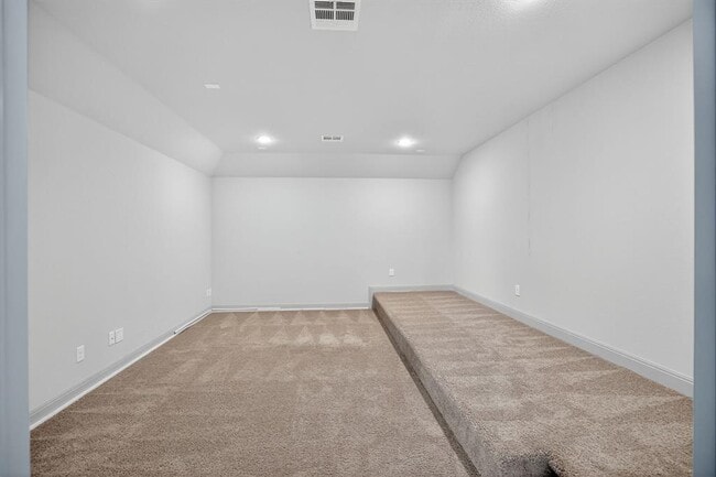 Building Photo - 21404 Hines Ln