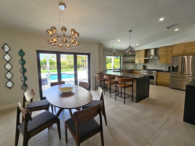 Building Photo - 72278 Barbara Dr