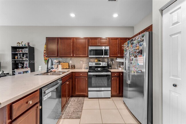 Building Photo - 3763 SE 2nd St