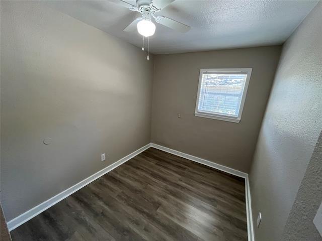 Building Photo - 1316 N Prairie Creek Rd