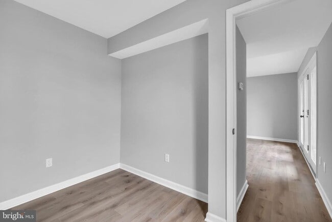 Building Photo - 8720 Sugarwood Ct