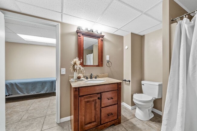 Building Photo - 114 Hickory Hill Dr