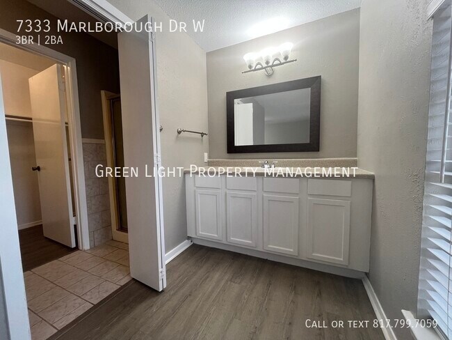 Building Photo - 7333 Marlborough Dr W