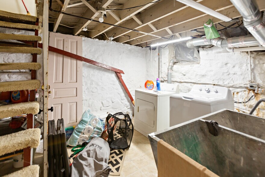 Basement laundry' - 1209 E University Ave