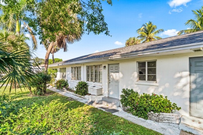 Building Photo - 211 Sunrise Ave