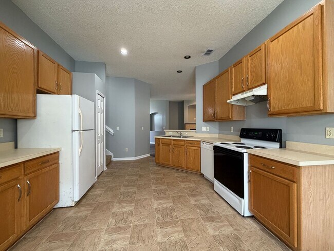 Building Photo - 3041 Southhall Ct