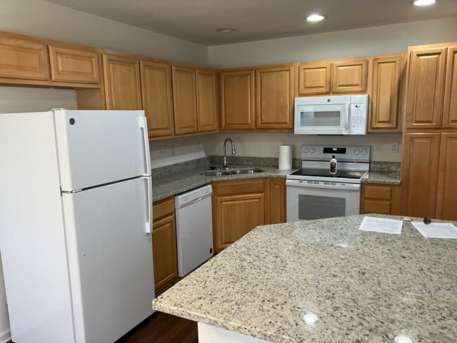 Building Photo - 10718 Sleigh Bell Ln