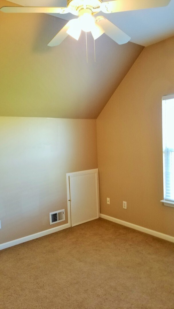 Building Photo - YOU CAN STOP YOUR SEARCH! Lyndon Rental with 3 Bedrooms, 2 Full Baths, Cape Cod Dollhouse, FOR RENT!