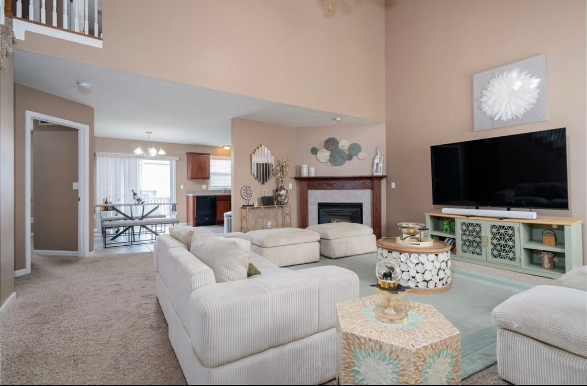Living Room Floor 1 - 510 Beechwood Ct