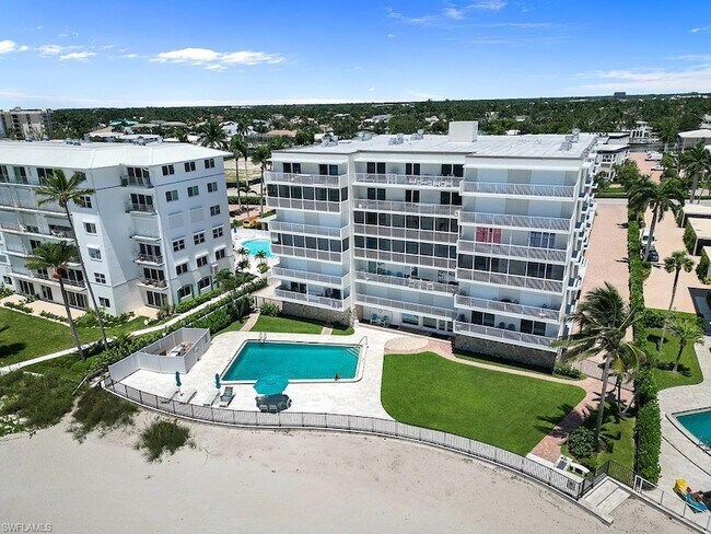 Building Photo - 1977 Gulf Shore Blvd N