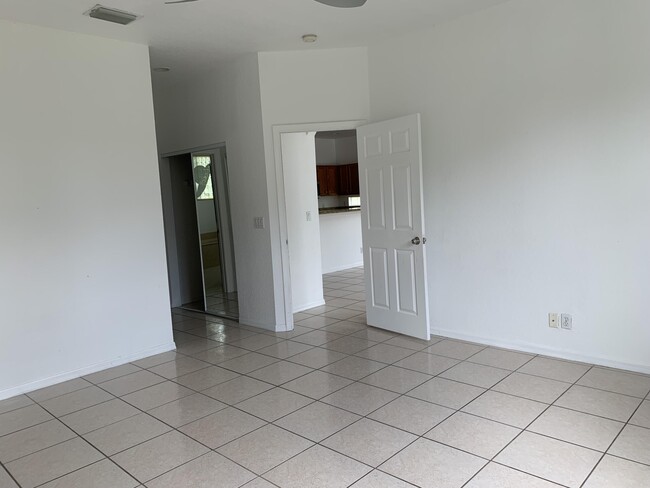 Building Photo - 3752 Miramontes Cir