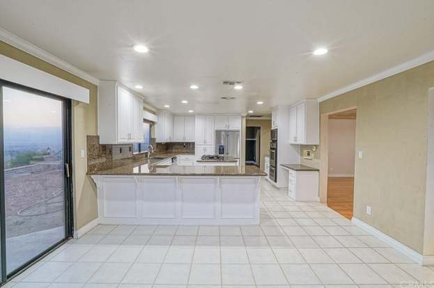 Building Photo - 7380 Live Oak Dr