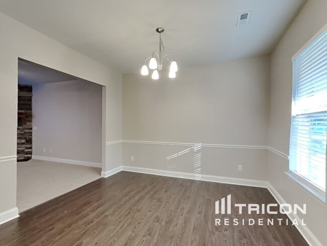 Building Photo - 268 Moonstone Ct