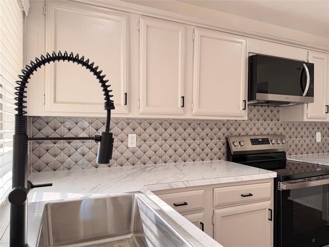 Building Photo - 6509 Alta Oaks Dr