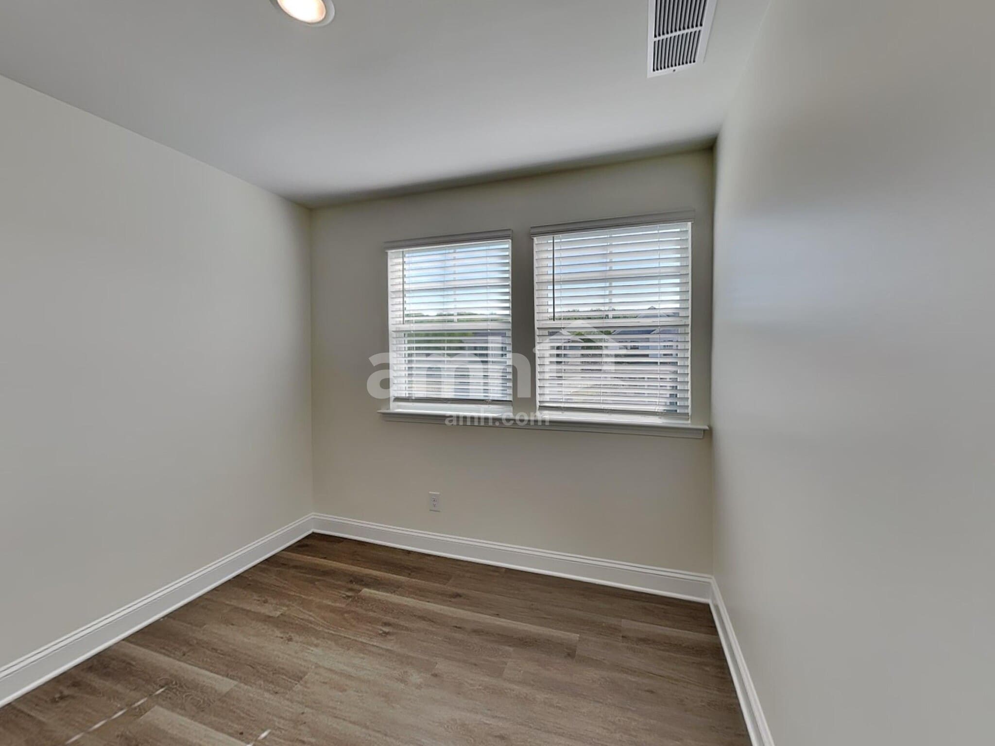 Building Photo - 3508 Lincoln Hts Ln