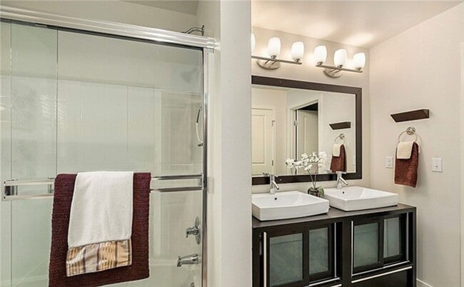 Building Photo - A Modern In-city Style with Comfort of the Suburbs Single Family Detached Condo