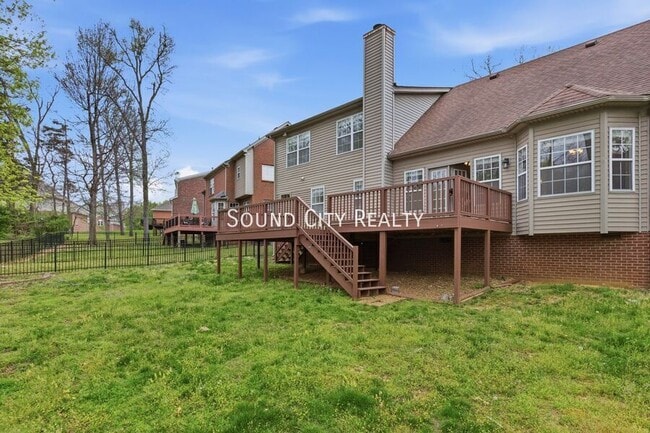 Building Photo - 5112 Bay Overlook Dr