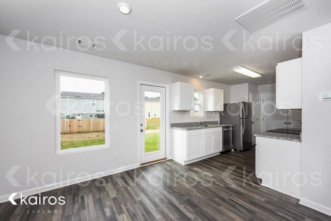 Building Photo - 826 Vistamount Path