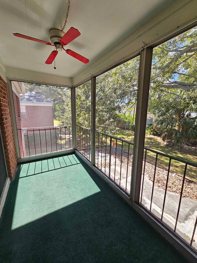 Building Photo - 8490-8413 13th St N