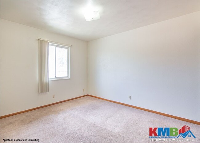 Building Photo - 115 Southview Dr