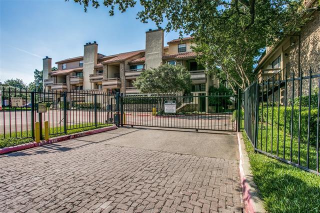 Building Photo - 7640 W Greenway Blvd