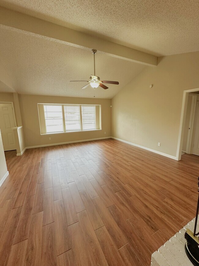 Building Photo - 22610 Leedstown Ln