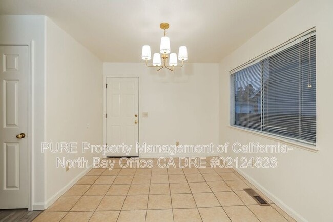 Building Photo - 1190 Exeter Dr